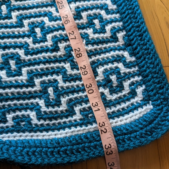 HANDMADE crochet baby afghan baby blanket - Picture 4 of 6